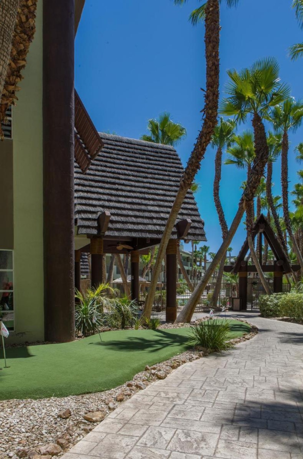 Tahiti All-Suite Resort Image 12